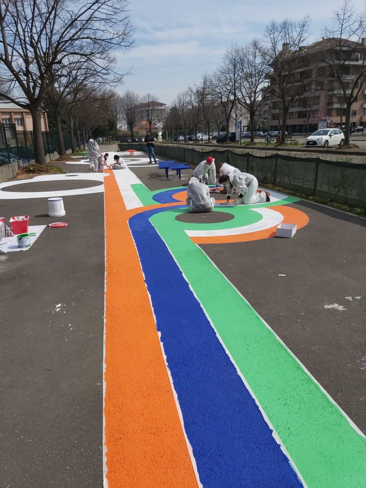 Il Liceo Buniva colora Piazza Don Milani