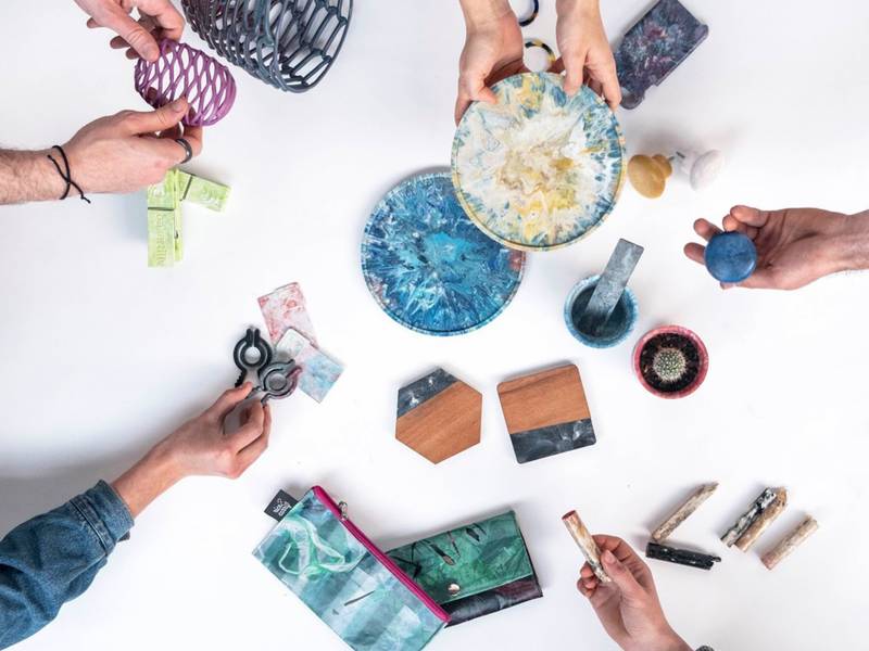 Challenges for youth. Sfide per la gioventù