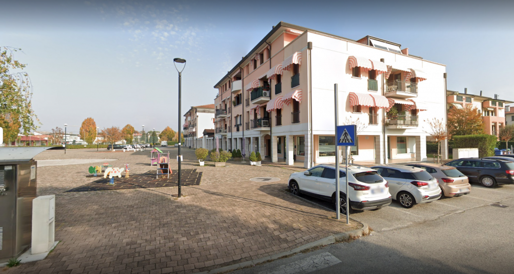 Mogliano piazza Berto