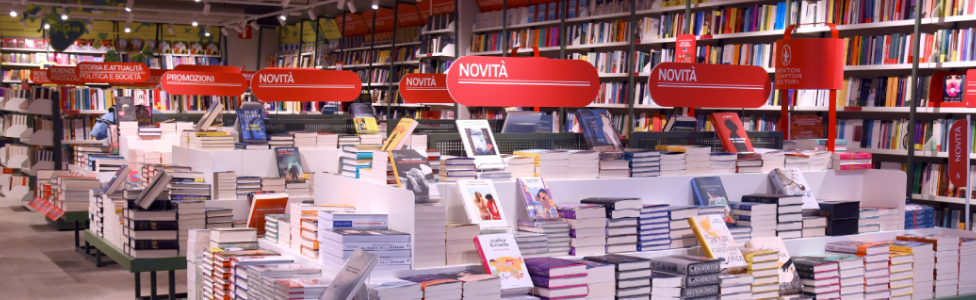  Mondadori Bookstore - Torino Peschiera