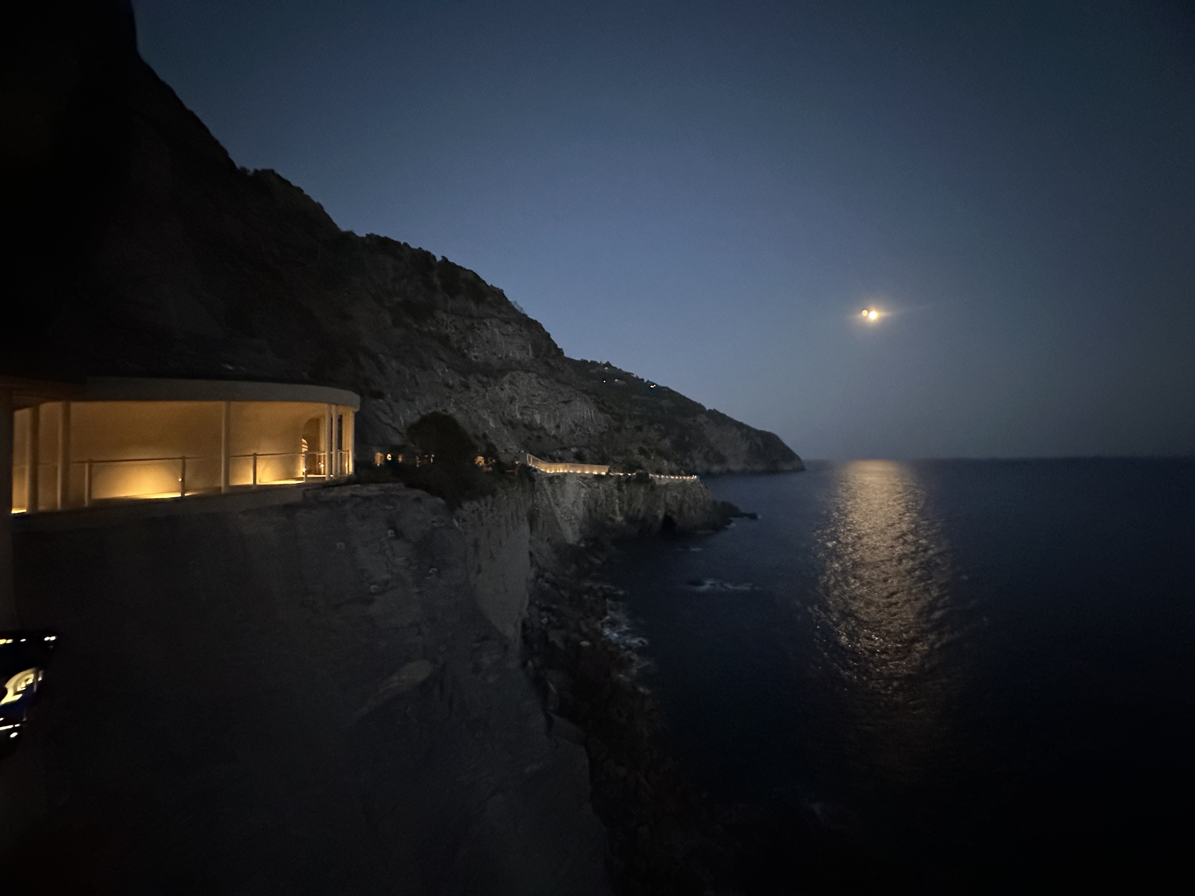 LA VIA DELL’AMORE. Progetto di rigenerazione paesaggistica del sentiero e della sua falesia