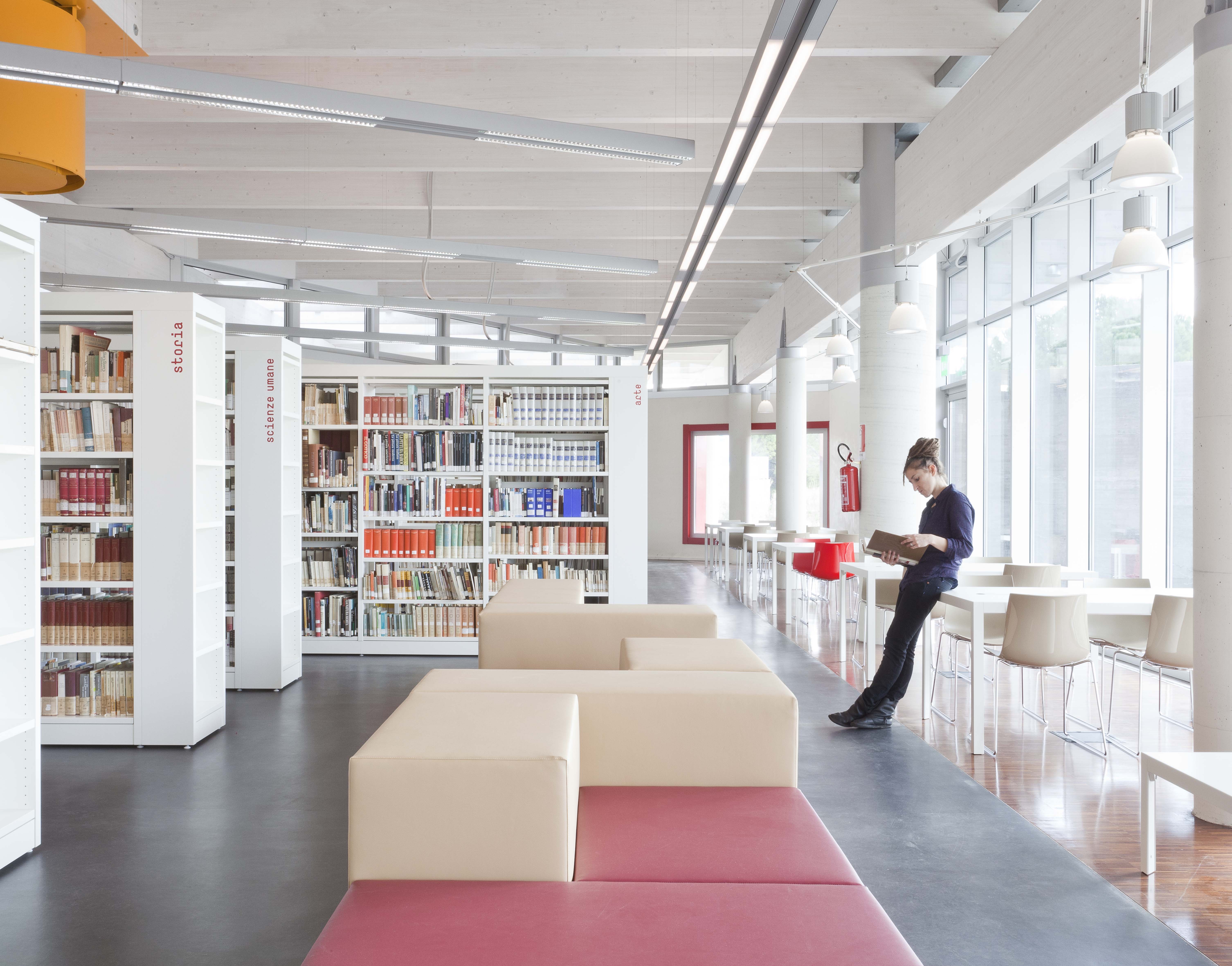 La biblioteca civica di Rosignano Marittimo