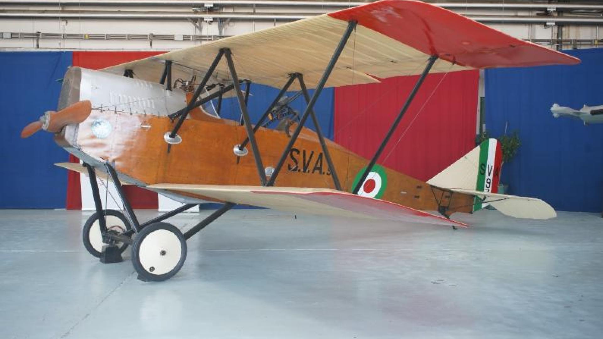 SCOPRI IL MUSEO DELL'INDUSTRIA AERONAUTICA LEONARDO