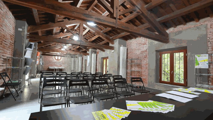 Approfondimento e confronto sull'orientamento di giovani migranti e rifugiati verso il mondo del lavoro e della formazione