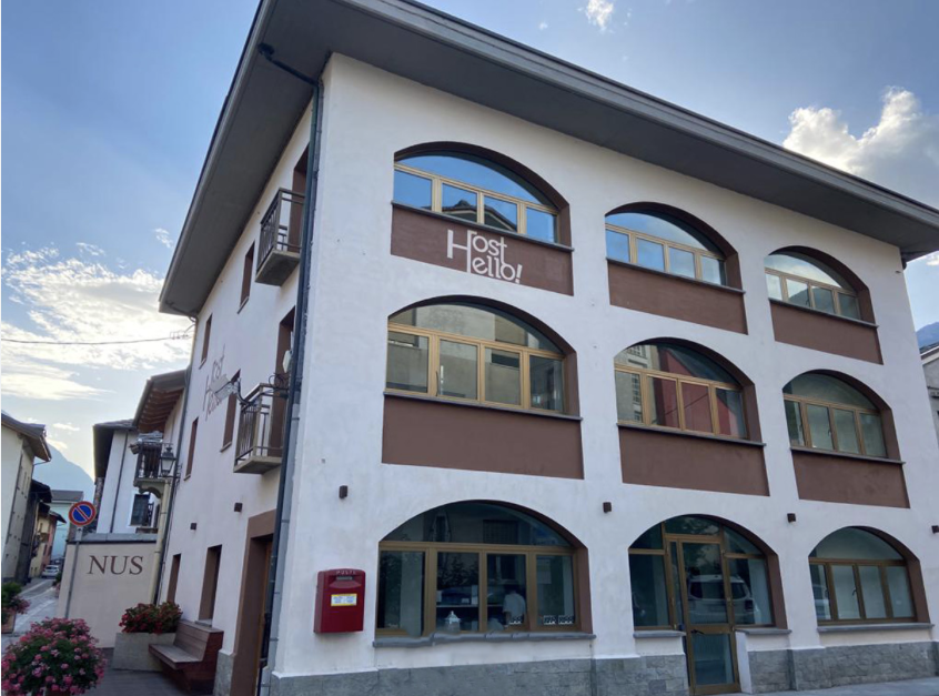 La libellula / HostHello!