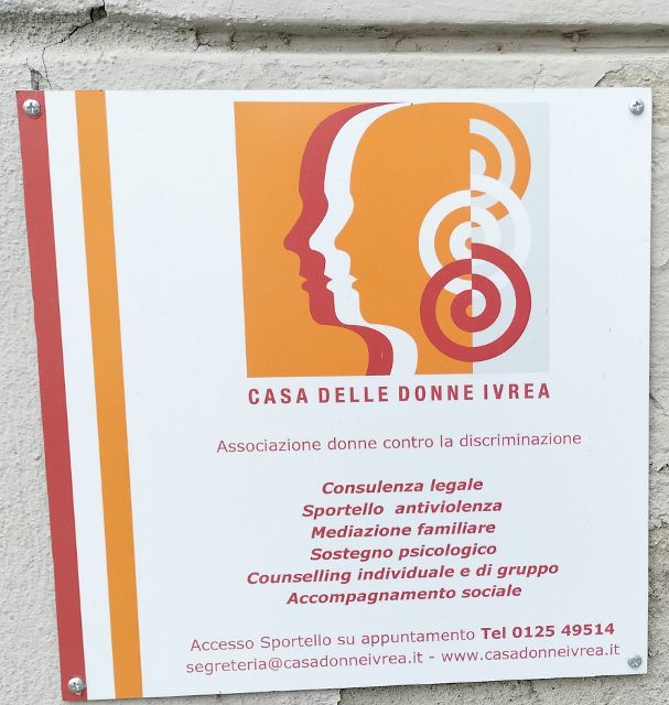 Sportello Casa delle Donne - alzati Eva di Ivrea e Cuorgnè