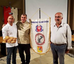   "Cassatedda Sfigghiuliata"  un dolce identitario