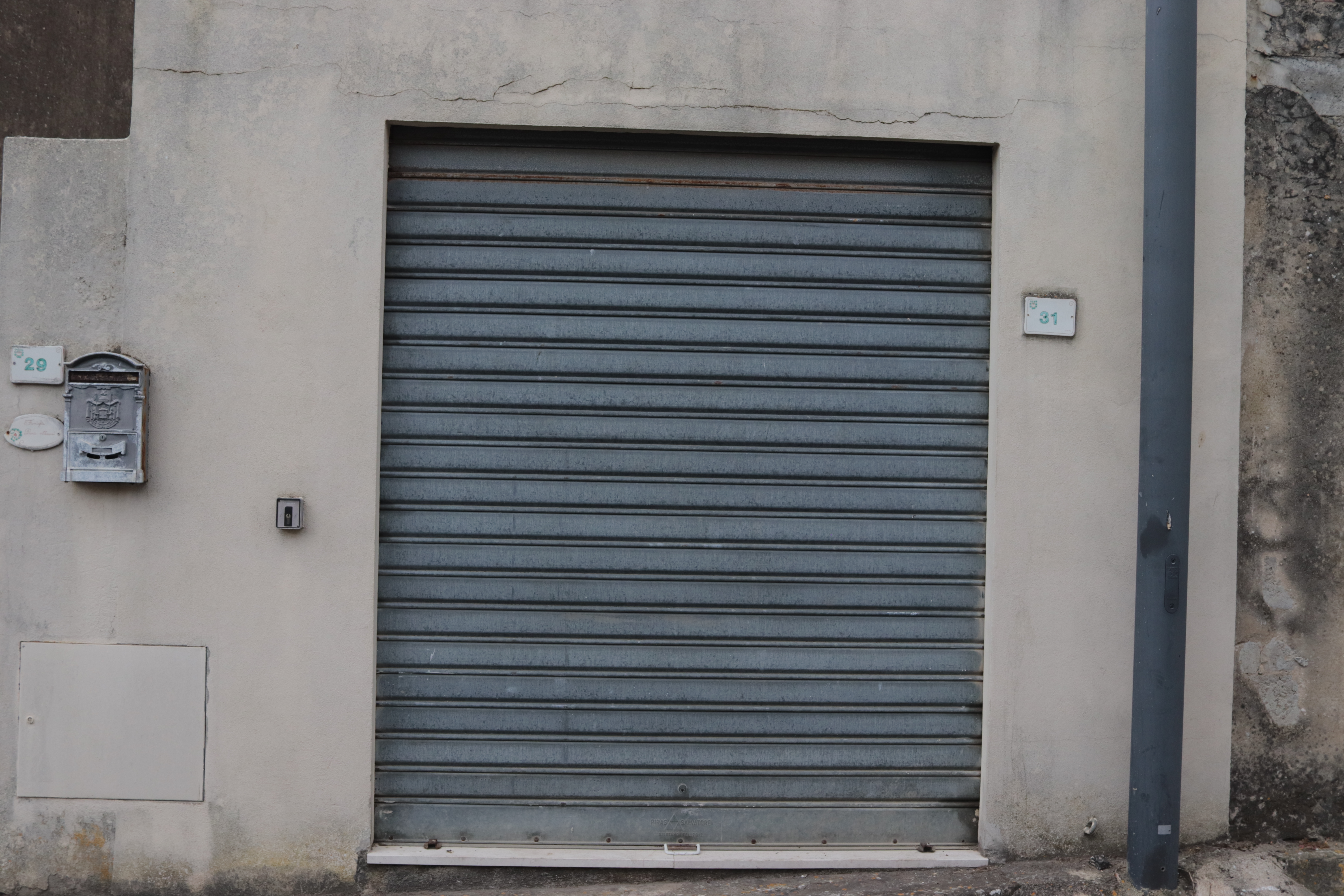 Laboratorio tessile di tzia Dina Maccioni