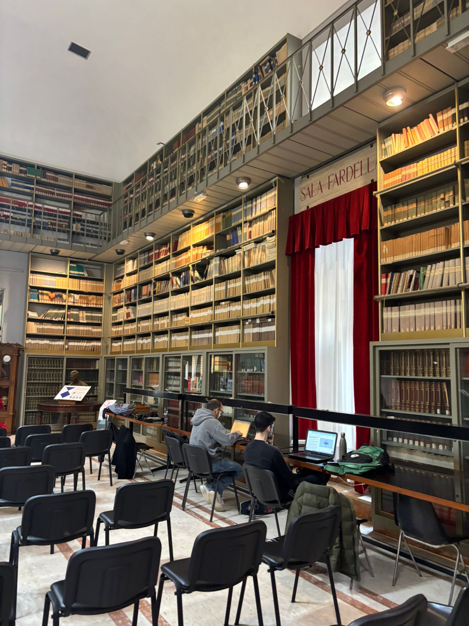 Biblioteca Fardelliana