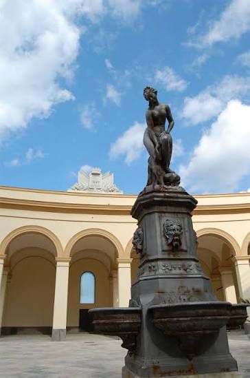 Piazza ex mercato del pesce 