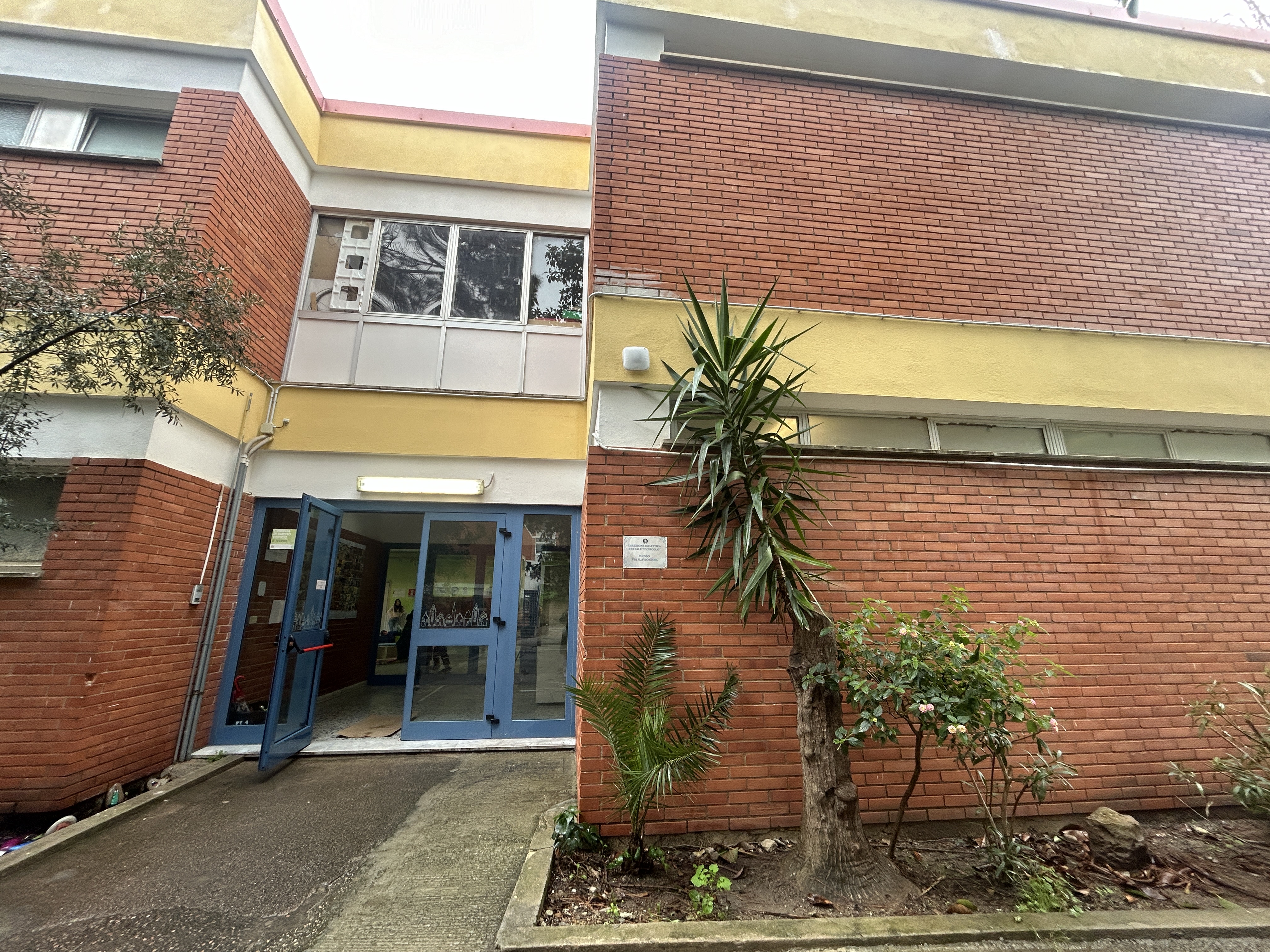 Scuola Primaria Via Flavio Gioia